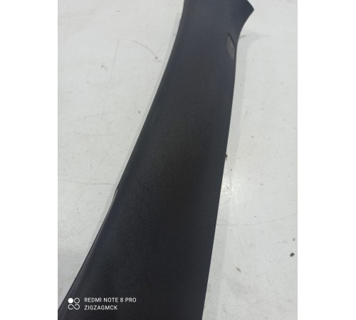 Обшивка передней стойки (левая)