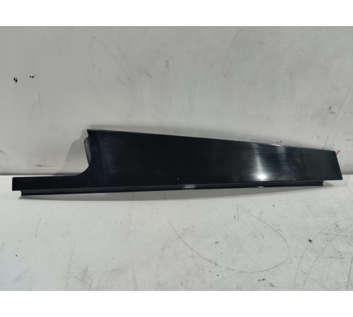 Накладка двери (задняя левая передняя)