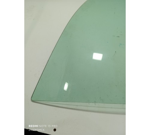 Стекло двери переднее правое