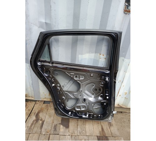 Дверь задняя левая