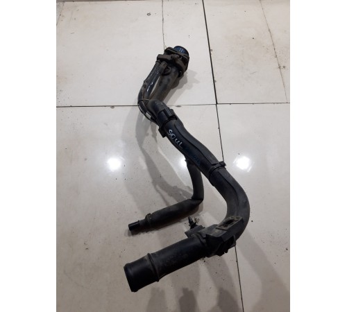 Горловина топливного бака