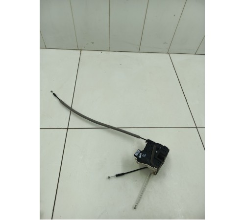 Замок двери передний левый