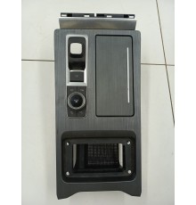 Накладка центральной консоли декоративная в сборе