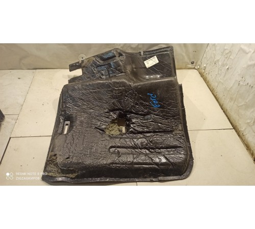 Напольное покрытие заднее правое