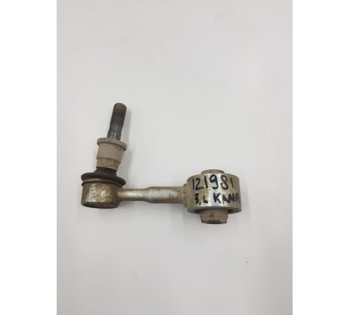 Стойка стабилизатора задняя