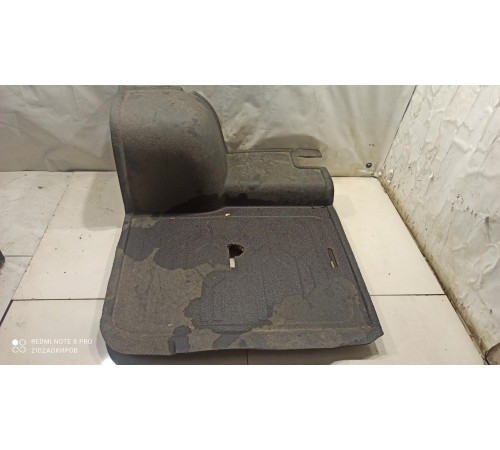 Напольное покрытие заднее правое