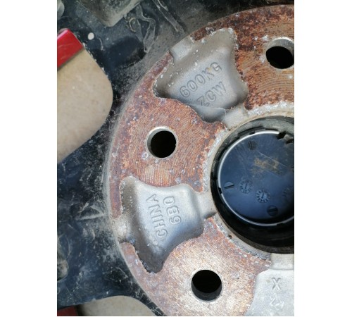 Диск литой R18