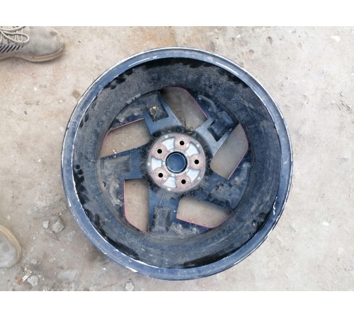 Диск литой R18