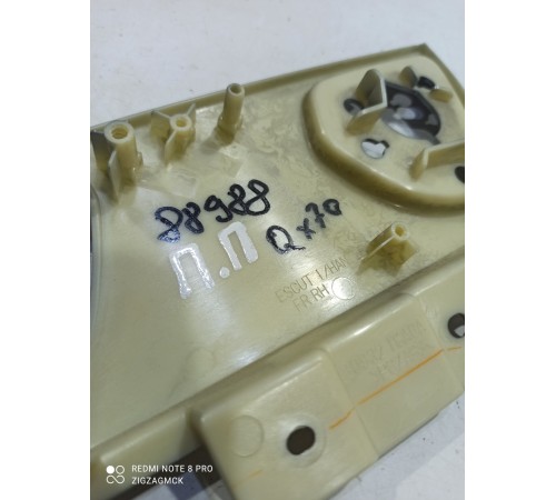 Накладка обшивки двери (передняя правая)