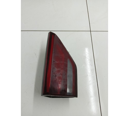 Фонарь крышки багажника левый