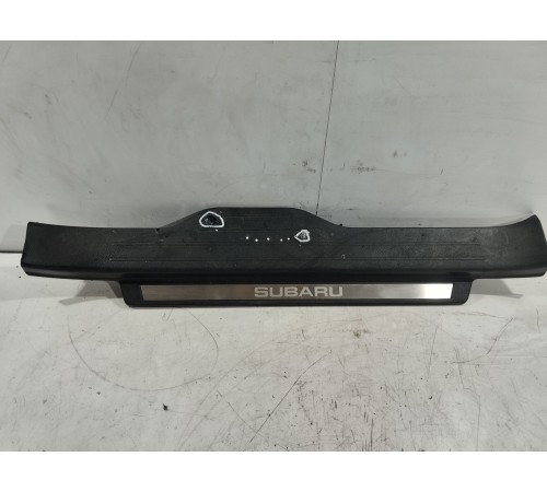 Накладка порога (передняя правая)