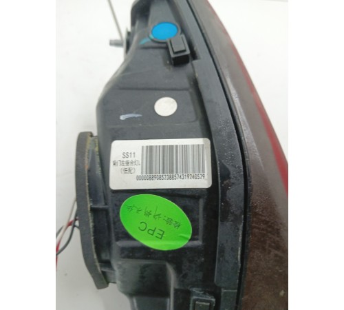 Фонарь крышки багажника левый