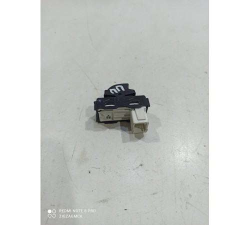 Кнопка стеклоподъемника