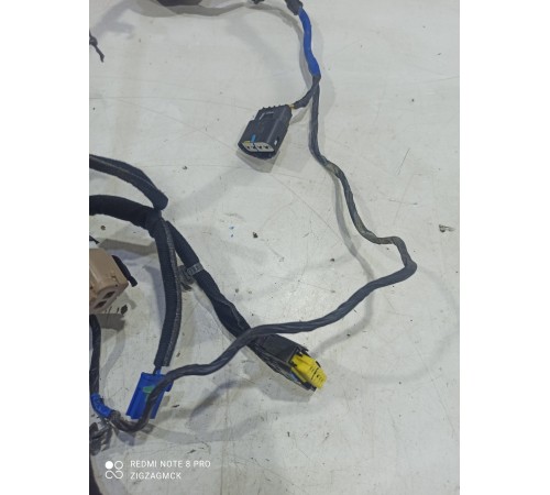 Электропроводка двери (передняя правая)