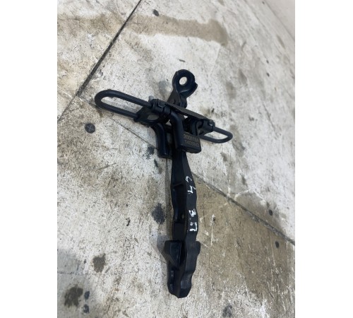 Ограничитель двери задней правой