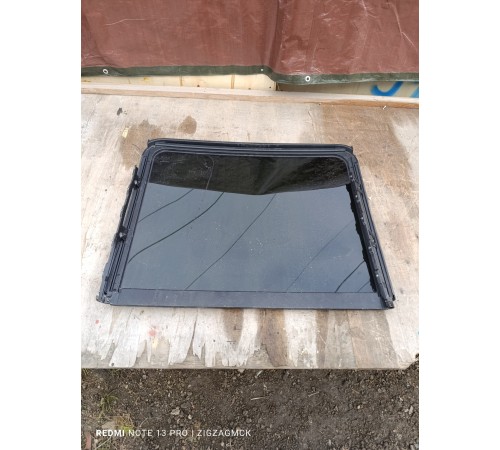 Стекло люка заднее
