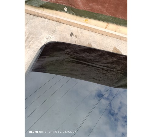 Стекло люка заднее