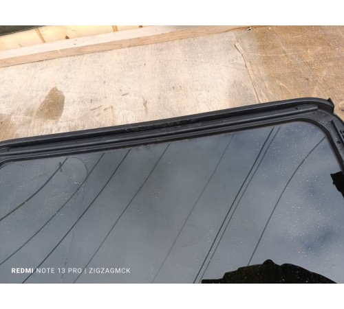 Стекло люка заднее