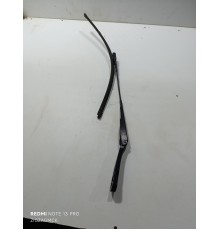 Поводок стеклоочистителя левый, водительский