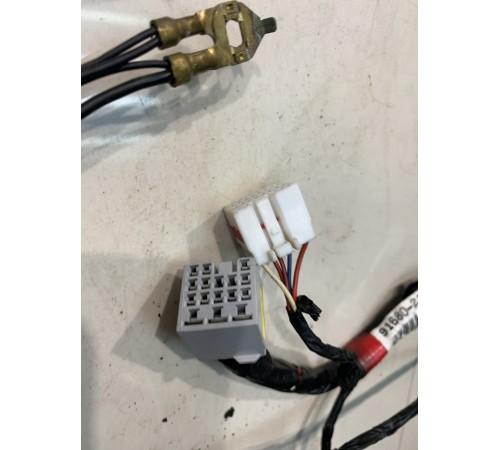 Электропроводка двери багажника