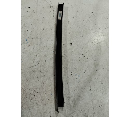 Направляющая стекла двери (задняя, правая)