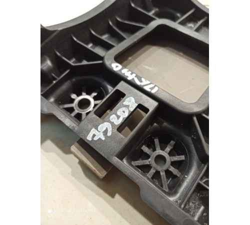 Кронштейн ручного тормоза