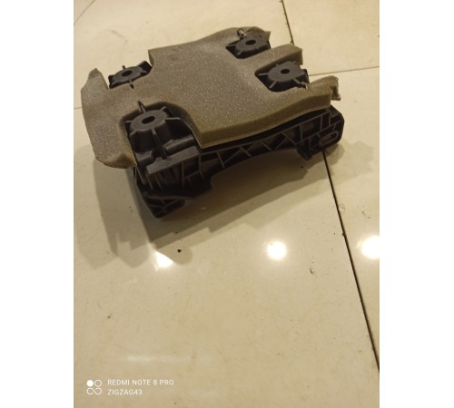 Кронштейн ручного тормоза