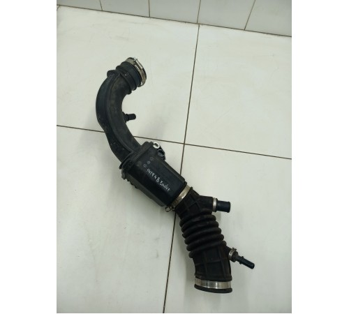 Патрубок воздушного фильтра