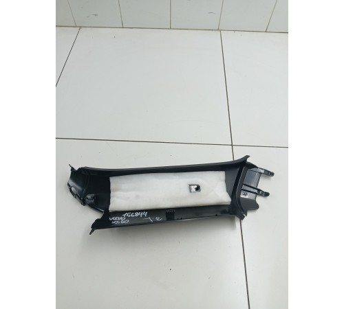 Обшивка стойки задняя левая