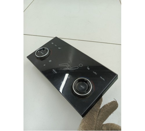 Блок управления климат контролем передний