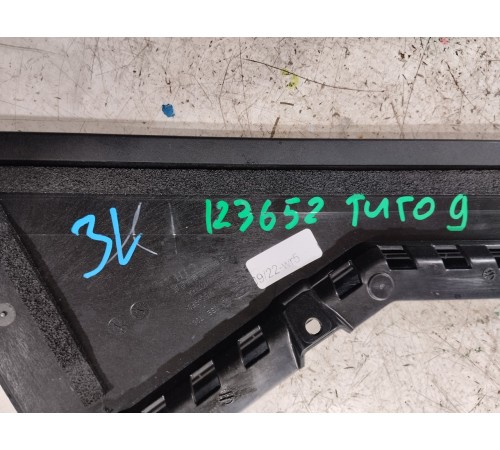 Накладка двери задняя левая