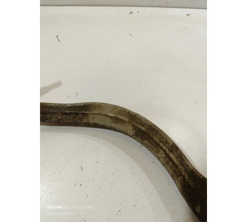 Рычаг передний левый нижний