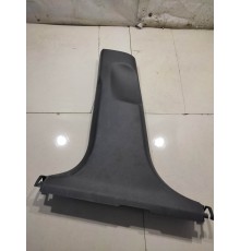 Обшивка центральной стойки(левая нижняя)