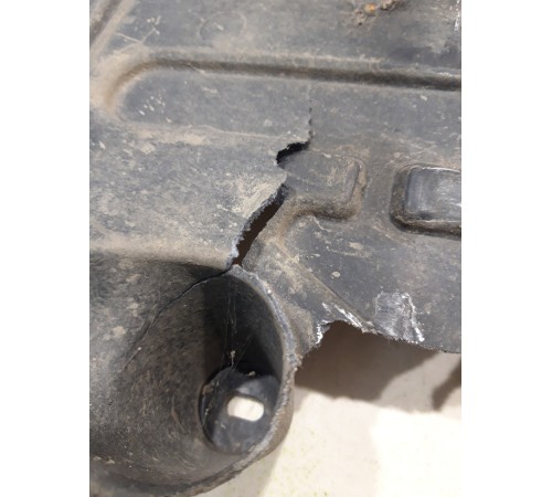 Защита днища (задняя, левая)