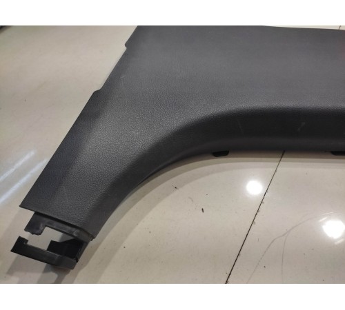 Обшивка центральной стойки(левая нижняя)