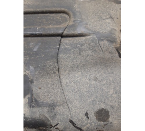 Защита днища (задняя, левая)