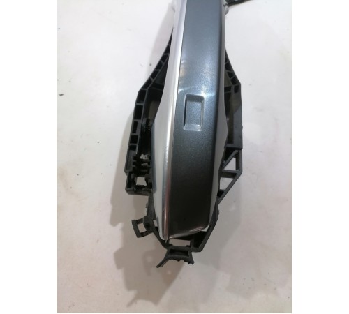 Ручка двери передняя правая