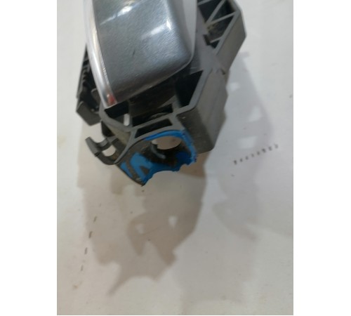 Ручка двери передняя правая