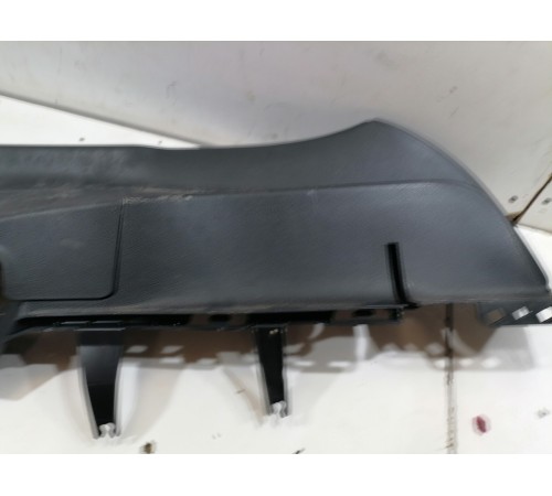 Обшивка стойки задняя правая