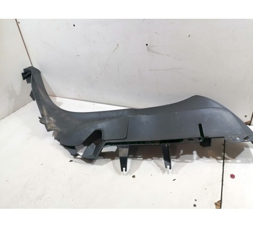 Обшивка стойки задняя правая