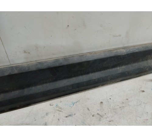 Накладка двери передняя левая