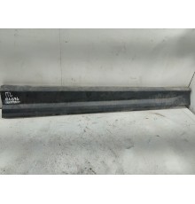 Накладка двери передняя левая