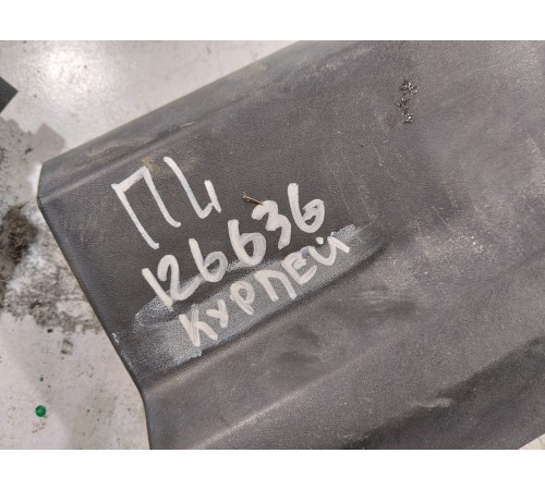 Накладка двери передняя левая