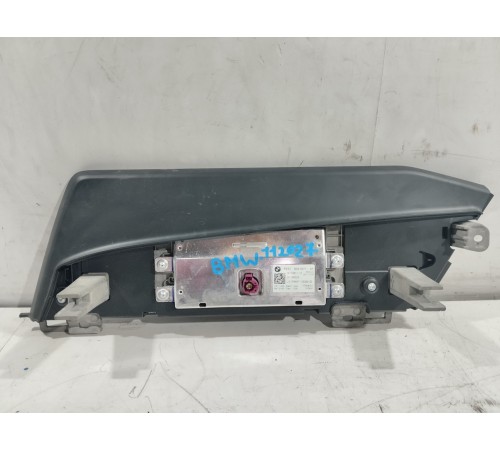 Центральный информационный дисплей (монитор)