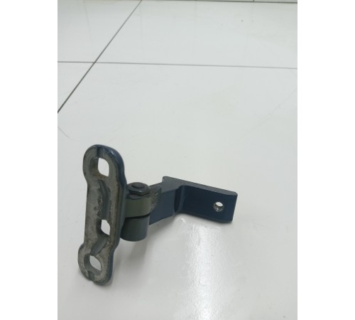 Петля двери задняя правая нижняя