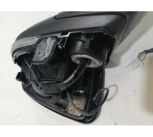 Зеркало заднего вида боковое левое