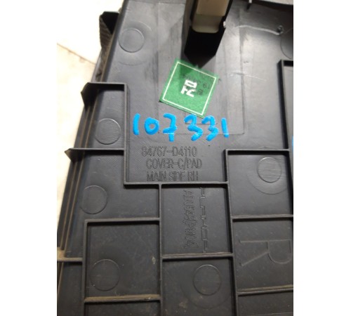 Накладка торпедо боковая(правая)