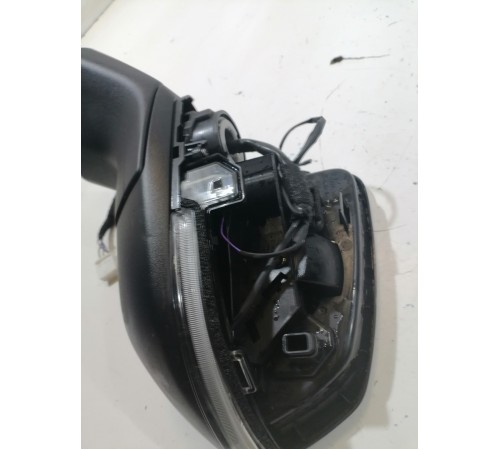 Зеркало заднего вида боковое левое