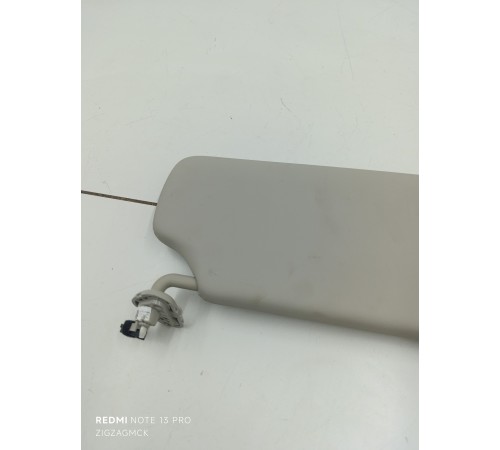 Козырек солнцезащитный левый