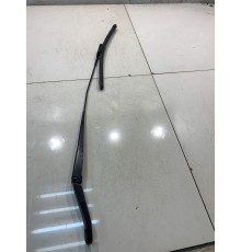 Поводок стеклоочистителя (пассажирский)